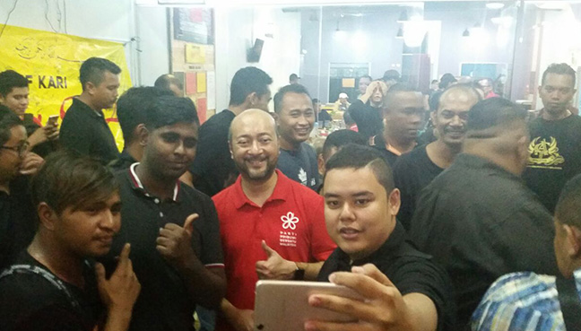 mukhriz2