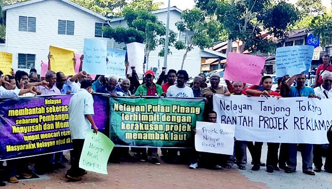 Fishermen protesting the Penang South Reclamation project.
