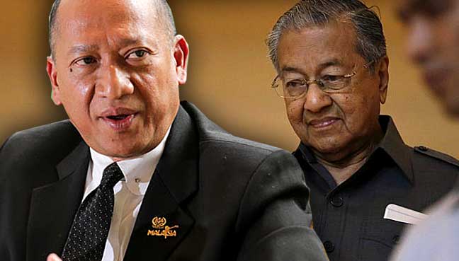 nazri-mahathir