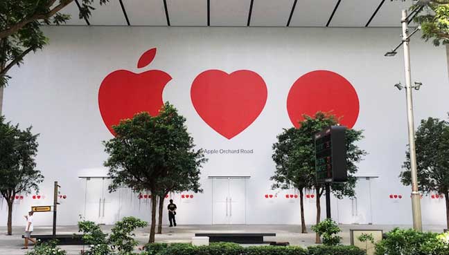 Apple opens first official store in SE Asia