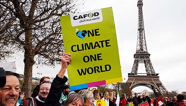 White House advisers postpone Paris climate deal meeting