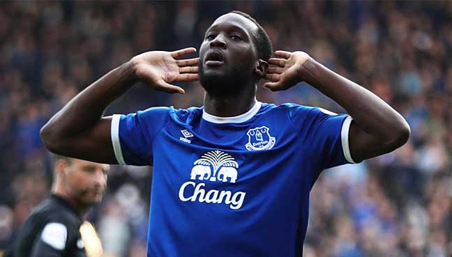 Man Utd agree £75m fee to sign Everton striker Romelu Lukaku