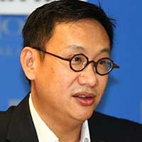 By securing new business alliances, Singapore is trying to lock in cargo traffic and make the Malaysian ports unviable, says Wong.