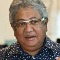 Zaid says an Umno-PAS administration would still fundamentally be an Umno government, "with a strong conservative Islamic flavour".