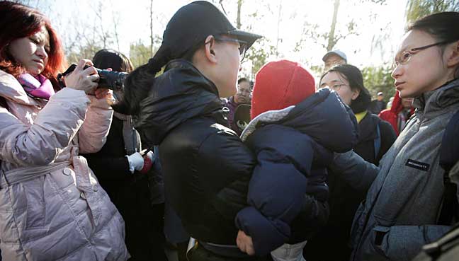 Parents say children drugged, 'pierced by needles' and molested at Chinese kindergarten Parents say children drugged, 'pierced by needles' and molested at Chinese kindergarten