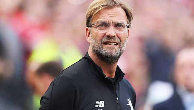 Jamie Carragher: Arsenal And Liverpool 'Will Always Fall Short' Of Winning Trophies Jamie Carragher: Arsenal And Liverpool 'Will Always Fall Short' Of Winning Trophies