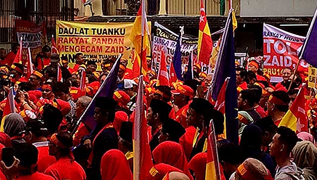 Antara peserta yang hadir dalam Himpunan Daular Tuanku
