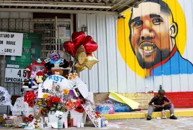 Police officer who killed Alton Sterling in Baton Rouge is fired