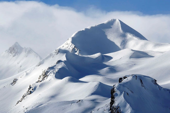 FRENCH-ALPS-SNOWFALL-SAINT-PANCRACE-EUROPE-FREEZING-REUTERS