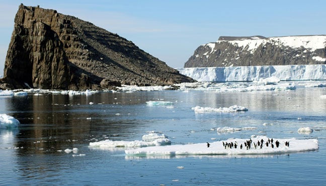 Antarctic thaw quickens, trillions of tonnes of ice raise sea levels Antarctic thaw quickens, trillions of tonnes of ice raise sea levels