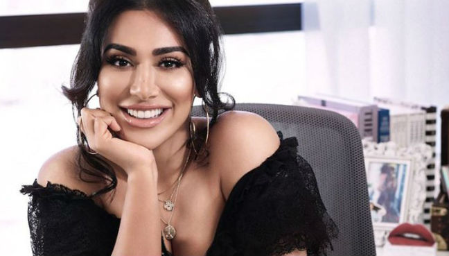 Huda Kattan launches elevator makeup challenge | Free ... - 648 x 369 jpeg 40kB