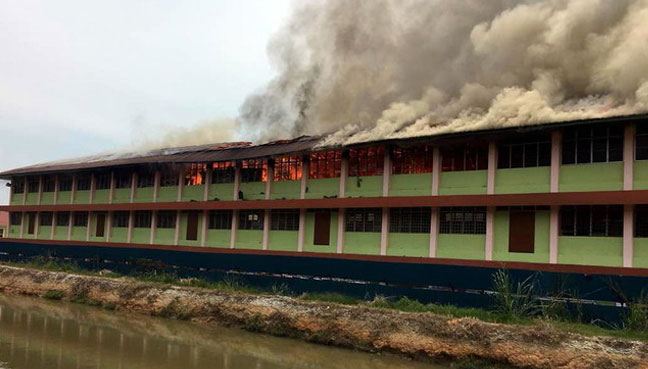 'Sekolah Brunei habis lebih banyak masa belajar Sains 