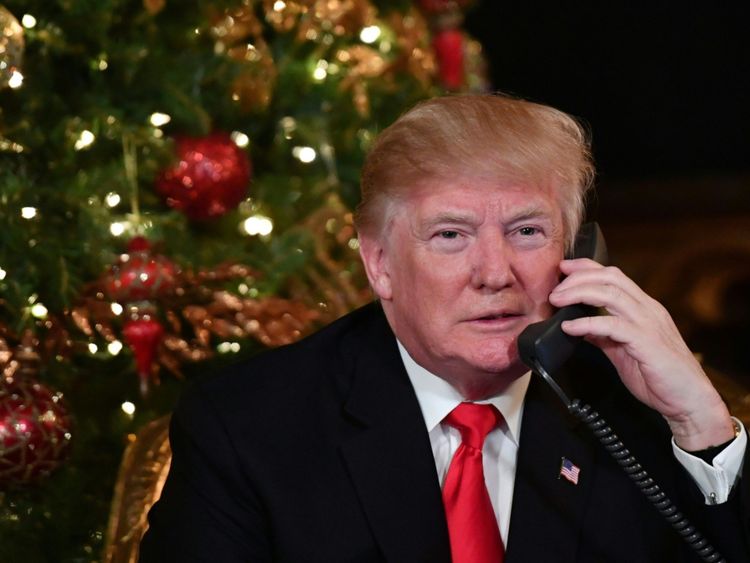Trump Ridicules Report About Risky iPhone Habits