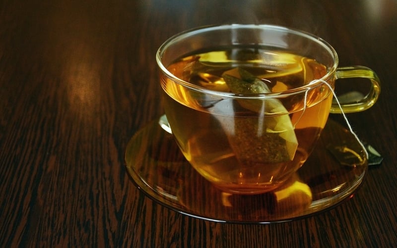 Can drinking hot tea increase your risk of oesophageal cancer? Can drinking hot tea increase your risk of oesophageal cancer?