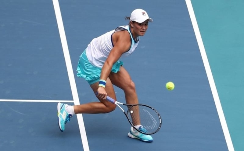 Australia beats Belarus 3-2 to reach Fed Cup final Australia beats Belarus 3-2 to reach Fed Cup final