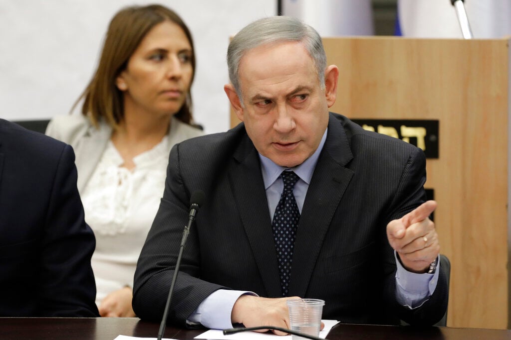 Israel election: Exit polls give Netanyahu narrow lead
