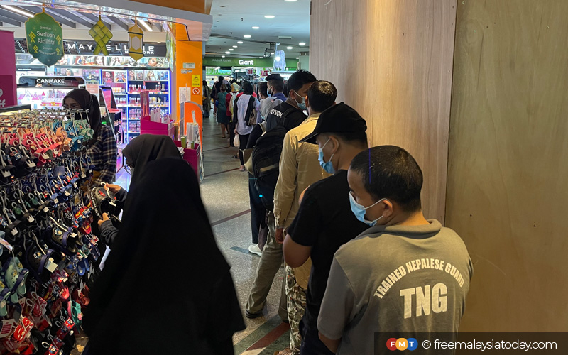 It S Time For Raya And Last Minute Shopping Free Malaysia Today Fmt