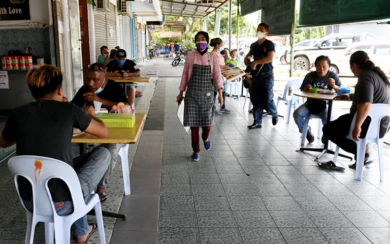 Warisan gesa pengusaha benar pelanggan makan di kedai ...