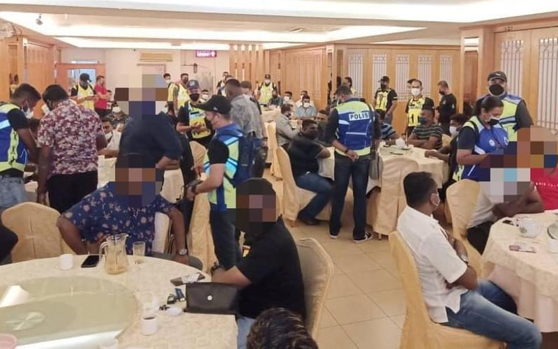 Majlis pengenalan kumpulan kongsi gelap diserbu polis