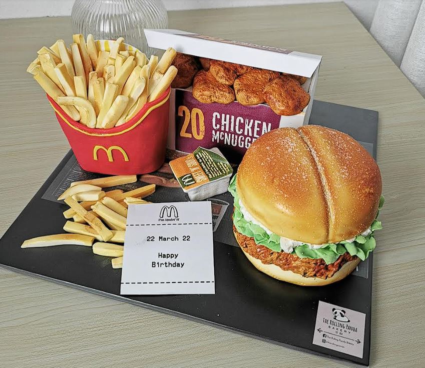 Kuching baker’s 3D cakes can pass for the real thing Free Malaysia