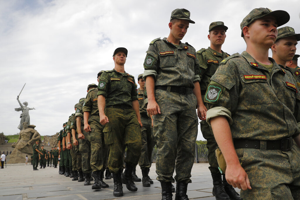 Russian army deploy recruiting trucks to woo volunteers 3 Russian army deploy recruiting trucks to woo volunteers