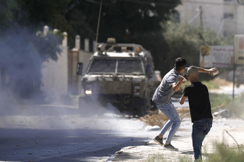 Israeli troops kill Palestinian student in West Bank 3 Israeli troops kill Palestinian student in West Bank