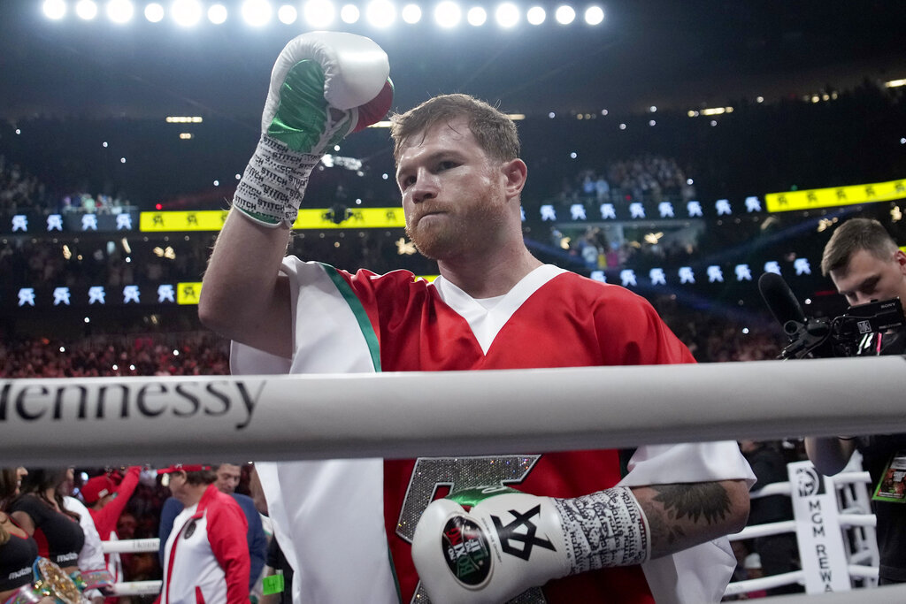 Canelo cruises to victory over Golovkin in trilogy clash 3 Canelo cruises to victory over Golovkin in trilogy clash