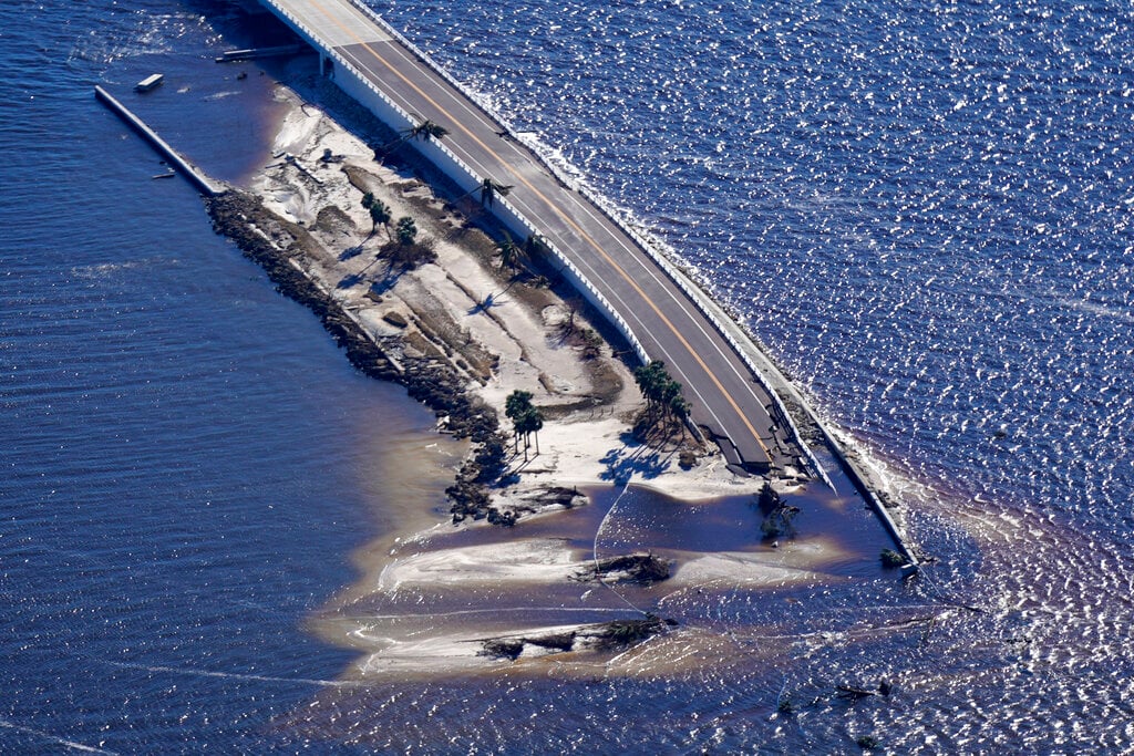 Floods, wreckage as Hurricane Ian slams South Carolina Free Malaysia