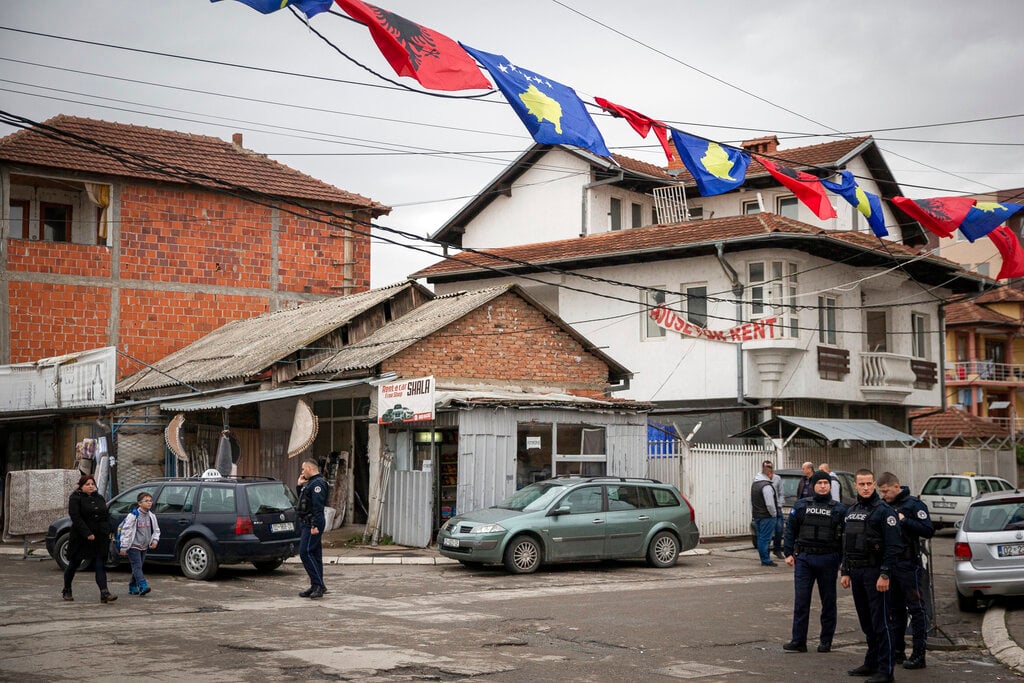 Tensions flare in Kosovo as police clash with local Serbs 3 Tensions flare in Kosovo as police clash with local Serbs